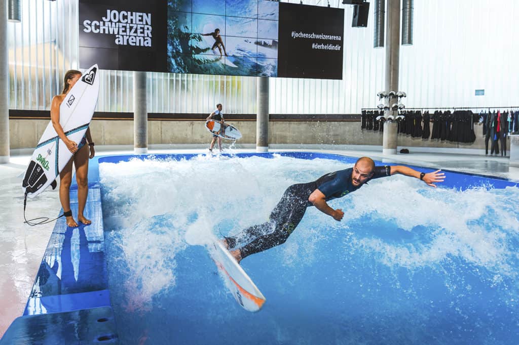 Jochen Schweizer Arena Indoor Surfen