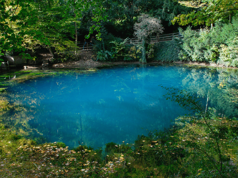 Der Blautopf in Blaubeuren