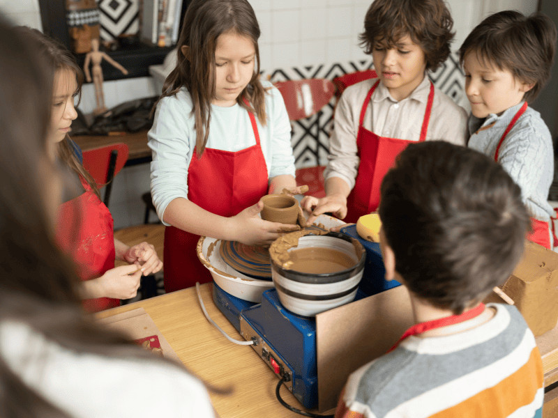 Ideen für Ausflüge mit Kindern: Kreative Workshops